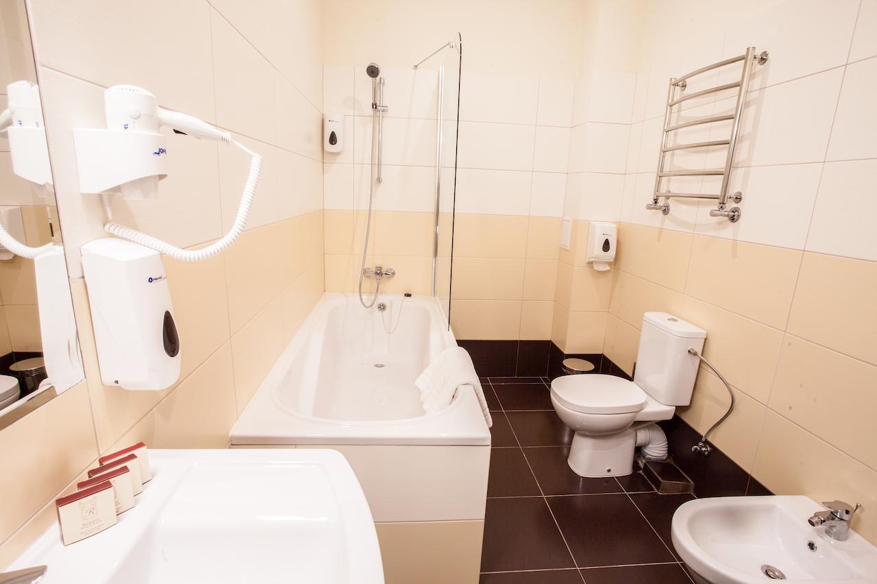Optima Sumy Otel Oda fotoğraf